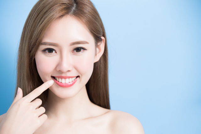 歯茎の黒ずみを改善するガムピーリング